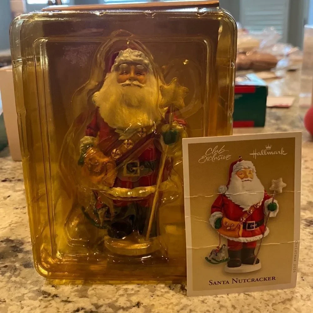 Hallmark Keepsake Ornament Santa Nutcracker 2005 Club Exclusive. Rare